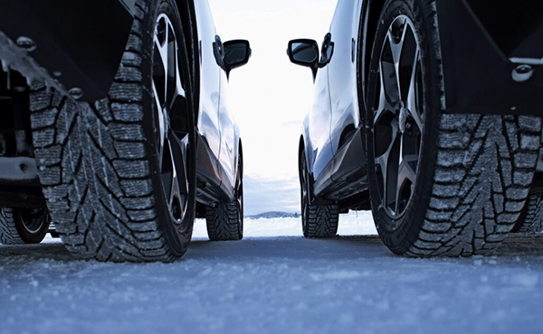 スタッドレスタイヤおすすめ7選!選ぶポイントや安く買う方法も解説